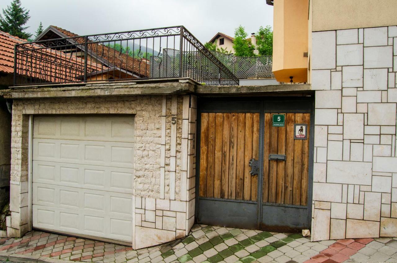 Apartmani Aa Сараево Екстериор снимка